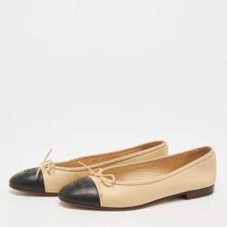 Pre Owned Chanel Beige/Black Leather Bow CC Cap Toe Ballet Flats Size 40