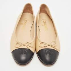 Pre Owned Chanel Beige/Black Leather Bow CC Cap Toe Ballet Flats Size 40