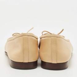 Pre Owned Chanel Beige/Black Leather Bow CC Cap Toe Ballet Flats Size 40