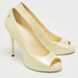 Pre Owned Chanel Cream Patent CC Peep Toe Pumps Size 38