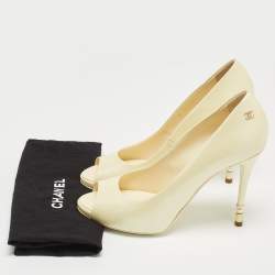 Pre Owned Chanel Cream Patent CC Peep Toe Pumps Size 38