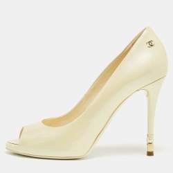 Pre Owned Chanel Cream Patent CC Peep Toe Pumps Size 38