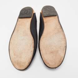 Pre Owned Chanel Black/Beige Leather CC Smoking Slippers Size 39.5