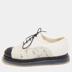 Pre Owned Chanel White/Black Canvas and Leather Cap Toe Oxford Sneakers Size 40