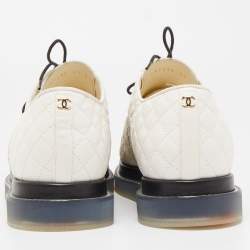 Pre Owned Chanel White/Black Canvas and Leather Cap Toe Oxford Sneakers Size 40