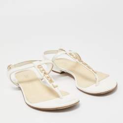 Chanel White Leather Logo T-Bar Flat Sandals Size 37.5