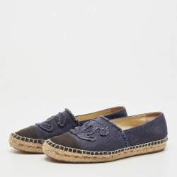 Pre Owned Chanel Navy Blue/Black Canvas CC Espadrille Flats Size 38