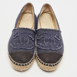 Pre Owned Chanel Navy Blue/Black Canvas CC Espadrille Flats Size 38