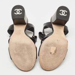 Pre Owned Chanel Black Leather Interlocking CC Sandals Size 38.5