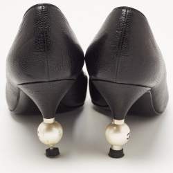 Pre Owned Chanel Black Leather CC Pearl Heel Cap Toe Pumps Size 38