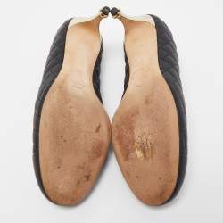 Pre Owned Chanel Black Quilted Leather CC Cap Toe Pumps Size 39