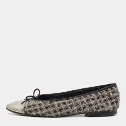 Chanel Two Tone Tweed and Leather CC Cap Toe Bow Ballet Flats Size