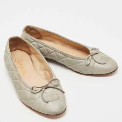 Pre Owned Chanel Grey Quilted Leather CC Bow Ballet Flats Size 37