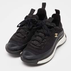 Pre Owned حذاء رياضي شانيل أربطة شعار CC قطيفة أسود مقاس 39