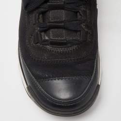 Pre Owned حذاء رياضي شانيل أربطة شعار CC قطيفة أسود مقاس 39