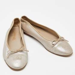 Pre Owned  Chanel Beige Suede Cap Toe Bow Ballet Flats Size 40