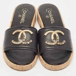Pre Owned Chanel Black Leather CC Cork Slide Sandals Size 39