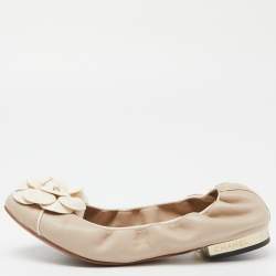 Pre Owned Chanel Beige/White Leather CC Camellia Scrunch Ballet Flats Size 37
