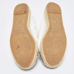 Pre Owned Chanel White//Black Patent Leather Crystal Embellished CC Espadrille Flats Size 40