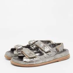 Pre Owned Chanel Silver Leather Interlocking CC Logo Dad Sandals Size 40