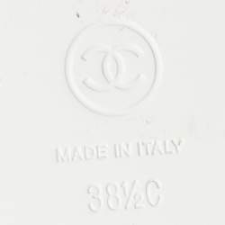 Pre Owned Chanel White Leather CC Toe Ring Slingback Sandals Size 38.5