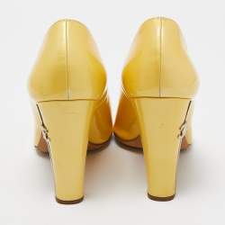 Pre Owned Chanel Yellow Patent Leather CC Open Toe Pumps Size 40