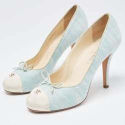 Pre Owned Chanel Pale Blue/White Canvas Bow CC Cap Toe Pumps Size 38.5