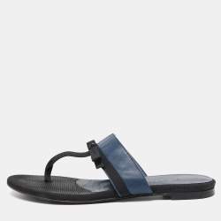 Pre Owned Chanel Navy Blue/Black Leather and Fabric CC Bow Thong Flats Size 37