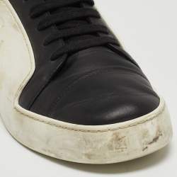 Pre Owned Chanel Black/White Leather and Rubber CC Low Top Sneakers Size 40