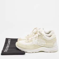 Pre Owned Chanel Two Tone Suede and Neoprene CC Low Top Sneakers Size 40