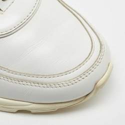 Pre Owned Chanel White/Gold Leather Interlocking CC Low Top Sneakers Size 39