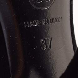 Pre Owned Chanel Black Velvet Embellished CC Pumps Size 37