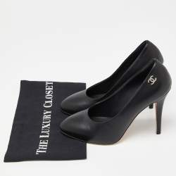 Pre Owned Chanel Black Leather CC Round Toe Pumps Size 38