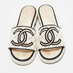 Chanel White/Black Quilted Leather CC Slide Sandals Size 38.5