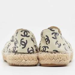 Chanel Cream/Black Leather CC Printed Espadrilles Size 38