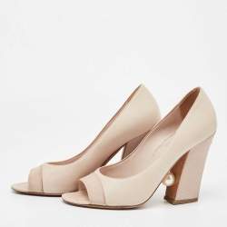 Pre Owned Chanel Two Tone Leather and Fabric CC Faux Pearl Open Toe Pumps Size 37.5