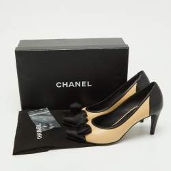 Pre Owned Chanel Beige/Black Leather Bow Cap Toe Pumps Size 40