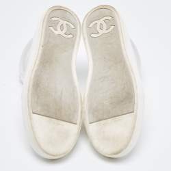 Pre Owned Chanel Metallic Silver/White Leather And Rubber Lace Up High Top Sneakers Size 39.5