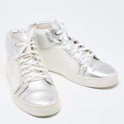 Pre Owned Chanel Metallic Silver/White Leather And Rubber Lace Up High Top Sneakers Size 39.5