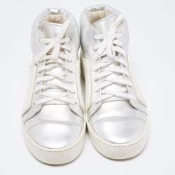 Pre Owned Chanel Metallic Silver/White Leather And Rubber Lace Up High Top Sneakers Size 39.5