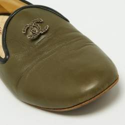 Pre Owned Chanel Khaki Green/Black Leather CC Smoking Slippers Size 37