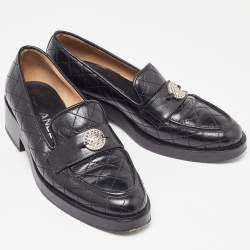 Pre Owned Chanel Black Quilted Leather CC Logo Slip On Loafers Size 36.5