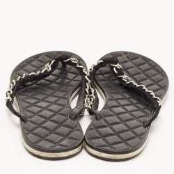 Pre Owned Chanel Black Suede Chain Detail Thong Flat Slides Size 37.5