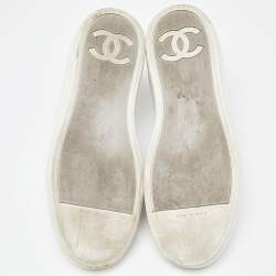 Chanel White/Silver Rubber and Leather CC Low Top Sneakers Size 39