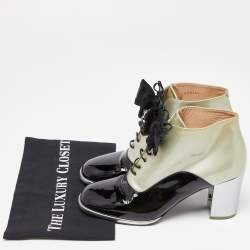 Pre Owned Chanel Black/Beige Patent Leather Bow Lace Up Ankle Boots Size 39