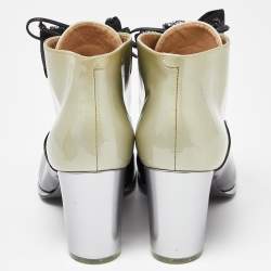 Pre Owned Chanel Black/Beige Patent Leather Bow Lace Up Ankle Boots Size 39