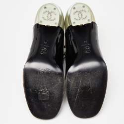 Pre Owned Chanel Black/Beige Patent Leather Bow Lace Up Ankle Boots Size 39
