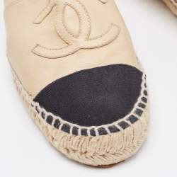 Chanel Beige/Black Canvas and Leather CC Ballet Flats Size 37