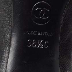 مملوكة مسبقًا حذاء بوت للكاحل شانيل جلد أسود مقاس 36.5