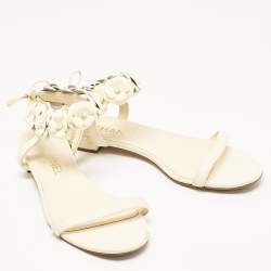 Chanel Cream Leather Camellia Flat Slides Size 38.5